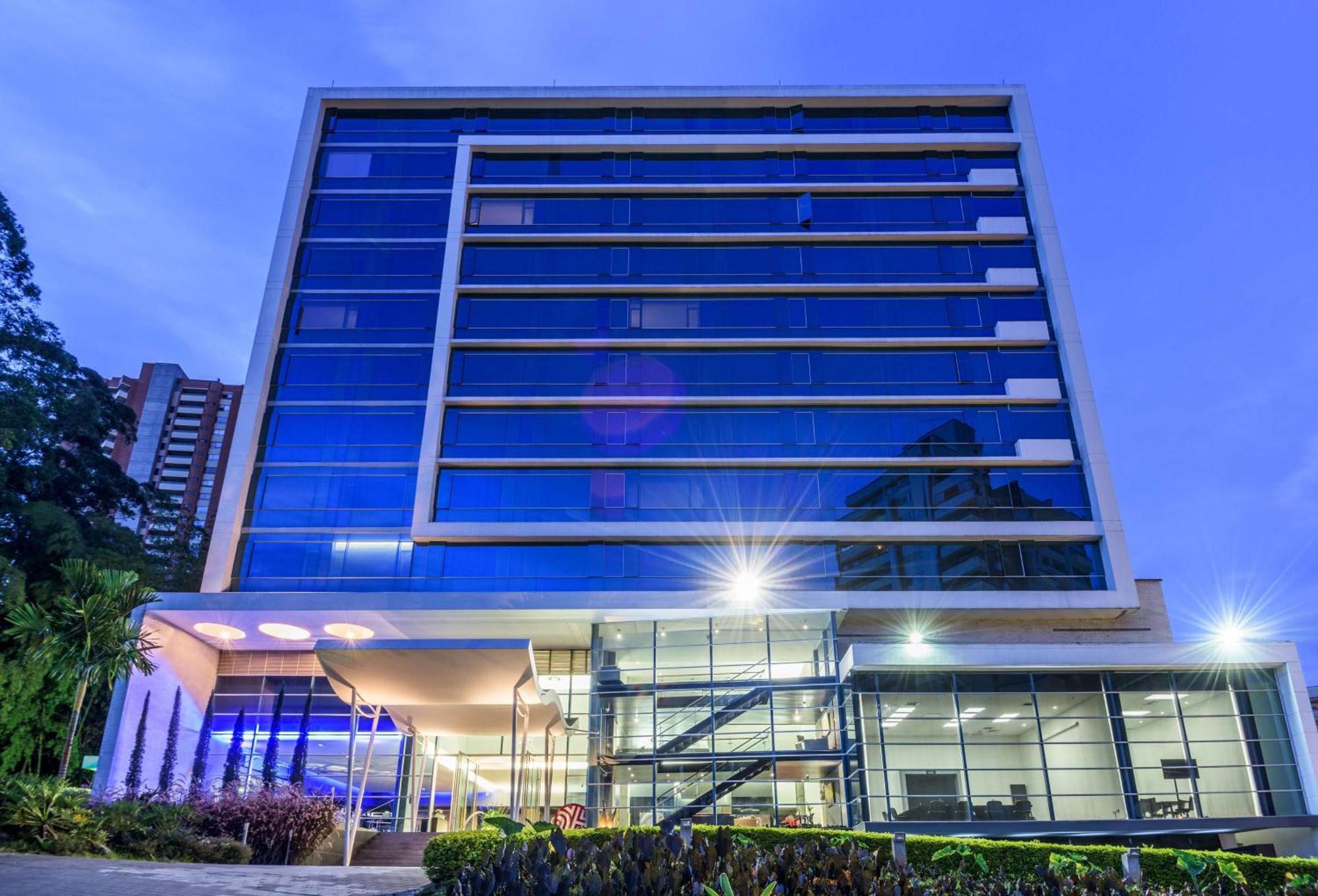 Готель Nh Collection Medellin Royal Екстер'єр фото