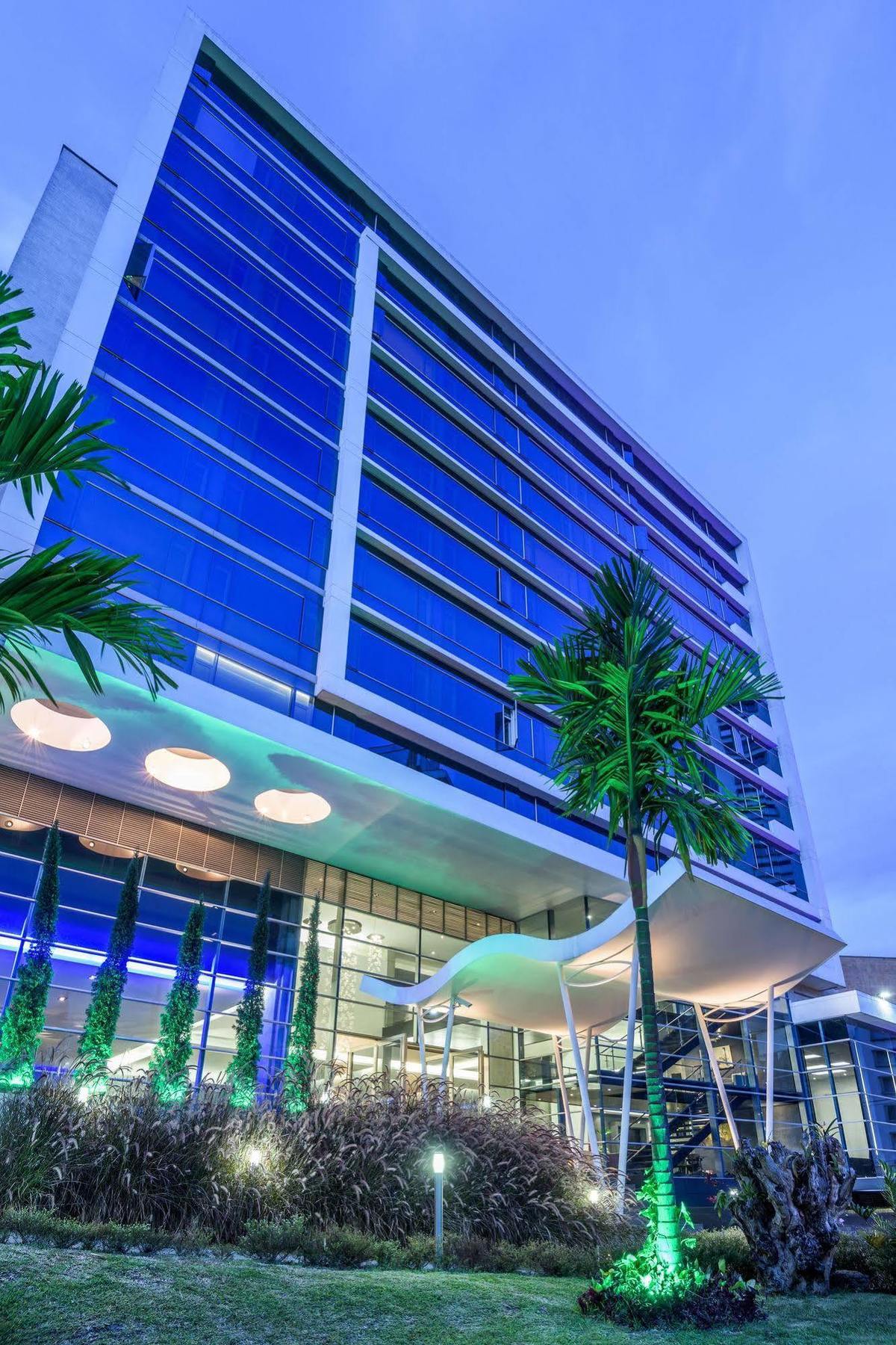 Готель Nh Collection Medellin Royal Екстер'єр фото